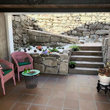 Xiravai-ribeira Sacra Feriehus Peares