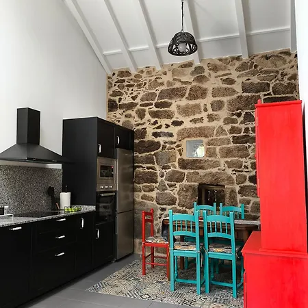 Feriehus Xiravai-ribeira Sacra Peares